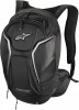 Rucsac Moto Alpinestars Tech Aero Negru/Alb, Extensibil 16-26L, Suport Cască, Husa Ploaie, Laptop 15&quot;