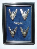 ROMANIA - PANOU CU SET COMPLET DE INSIGNE AVIATIE - PILOT CL1,2,3, FARA CLASA, MODEL 1977 , IM 1.186