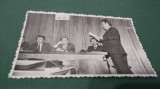 Cumpara ieftin FOTO TIP CARTE POSTALA SEDINTA DE PARTID IN COMUNISM