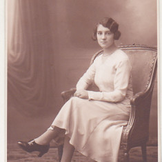 bnk foto Portret de fata - Foto E Popp Ploesti 1932