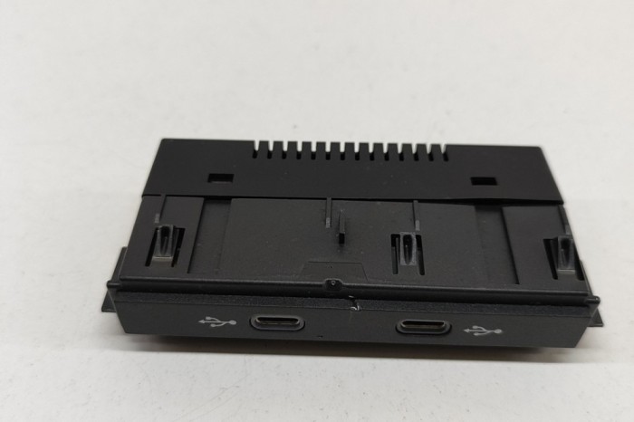 USB VW ARTEON 3H7 2023 OEM: 5NA035700 | 28203465