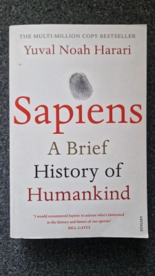SAPIENS. A Brief History of Humankind - Yuval Noah Harari foto