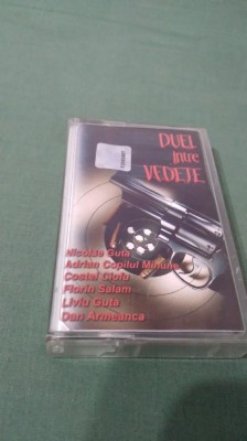 CASETA AUDIO MANELE DUEL INTRE VEDETE ORIGINALA !!! RAR!!!! foto
