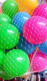 Set 50 mingiute realizate din plastic multicolor pentru copii