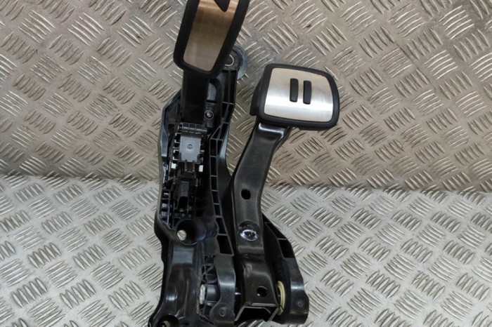 Pedala de accelerație VW ID.4 E21 2023 OEM: 1EB723503,6PV014005,10B723058B 23854618