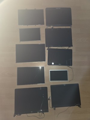 lot 10 display-uri pentru laptop - diverse modele- foto