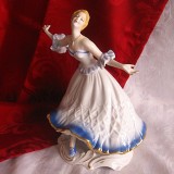 BIBELOU FIGURINA PORTELAN CROWN REGAL 24 CM