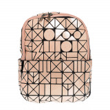 Rucsac-roz-cu-modele-geometrice