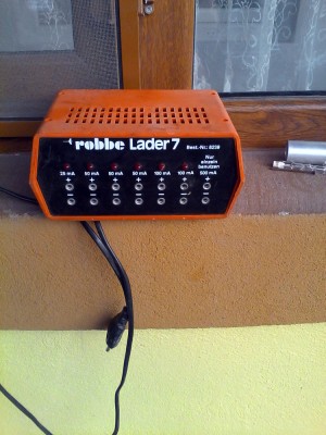 Incarcator Baterii universal robbe Leader 7 foto