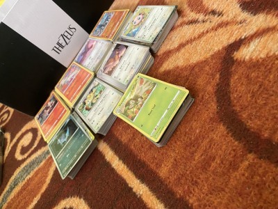 Cărți Pokemon foto