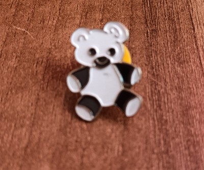QW9 L 36 - Insigna - tematica copii - ursulet Panda foto