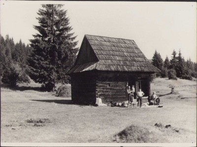 HST P2/58 Poza cabana pe munte Rom&amp;acirc;nia comunistă foto