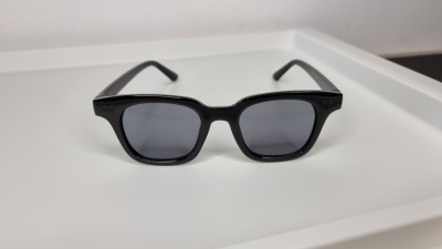Ochelari de soare Vintage Square - Ochelari negri foto