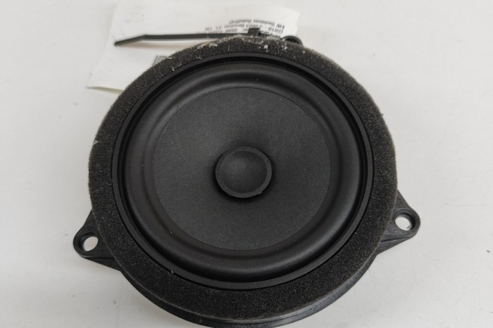 Difuzor ușă st&acirc;nga spate BMW 3 G20, G28 2023 OEM: 6809626 29998440