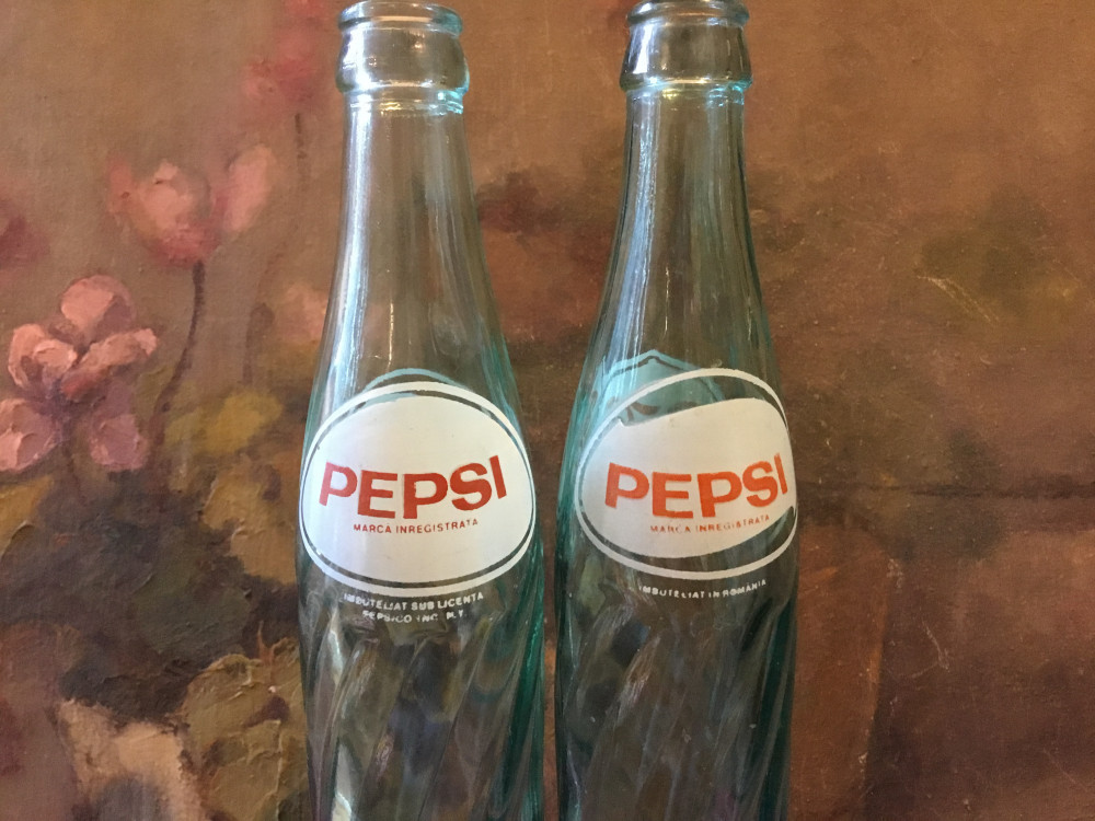 Sticla de bautura racoritoare perioada RSR / Pepsi Cola eticheta diferita !  | Okazii.ro