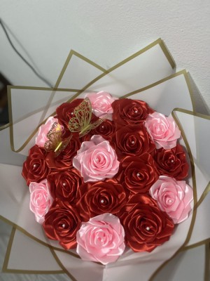 Buchet trandafiri satin foto