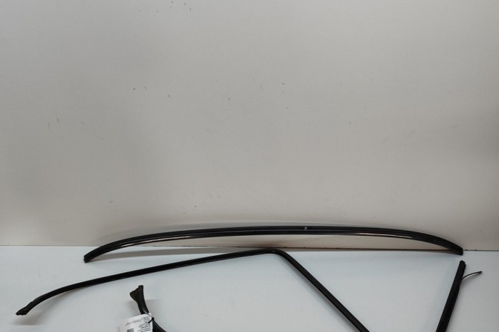 Bandou superior ușă dreapta față MERCEDES-BENZ S Coupe C140 1995 OEM: A1406906080 29846092