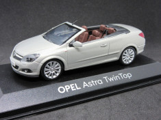 Macheta Opel Astra H cabrio Minichamps 1:43 foto