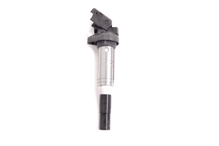 Bobina de inducție de &icirc;naltă tensiune BMW 2 Coupe F22, F87 2016 OEM: 8616153 14827214