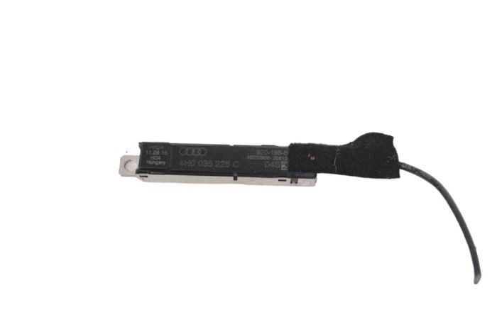 Amplificator de antena AUDI A8 D4 4H_ 2015 OEM: 4H0035225C