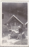 Bnk foto Cabana Brusturet 1973 - casutele din camping, Alb-Negru, Romania de la 1950, Cladiri