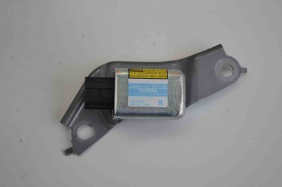 Senzor de impact dreapta spate LEXUS RX _U3_ 2007 OEM: 89833-48020 | 1486200 foto