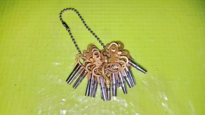 F756-Set complet 13 chei noi pentru ceasuri buzunar vechi de la 0 la 12. foto