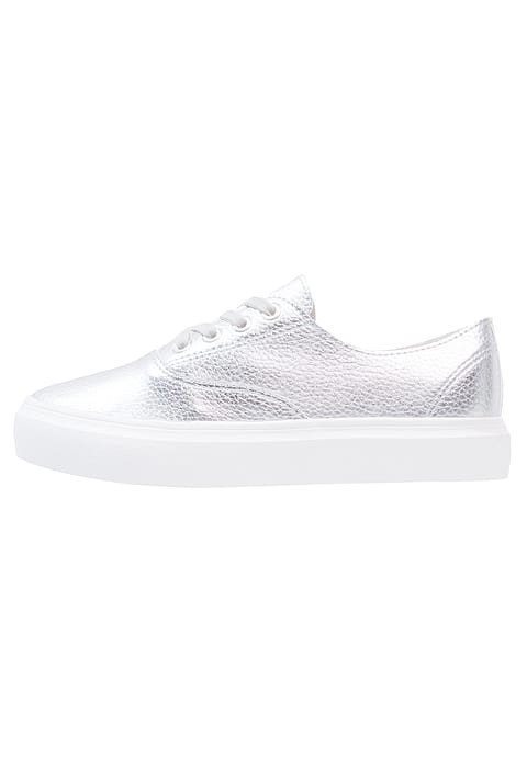 CH2428-6 Pantofi casual argintii cu sireturi