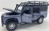 Macheta Land Rover Defender 110 gri cu sunet si lumina 1/32