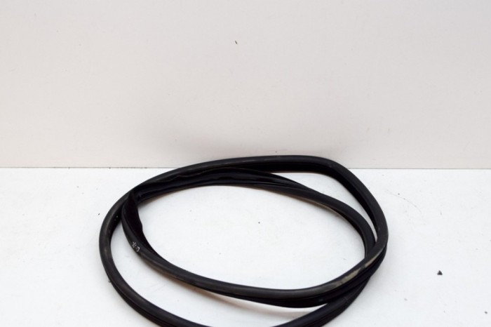 Garnitura ușă st&acirc;nga spate LAND ROVER RANGE ROVER EVOQUE L538 2018 OEM: BJ32-253A10-A | 13898377