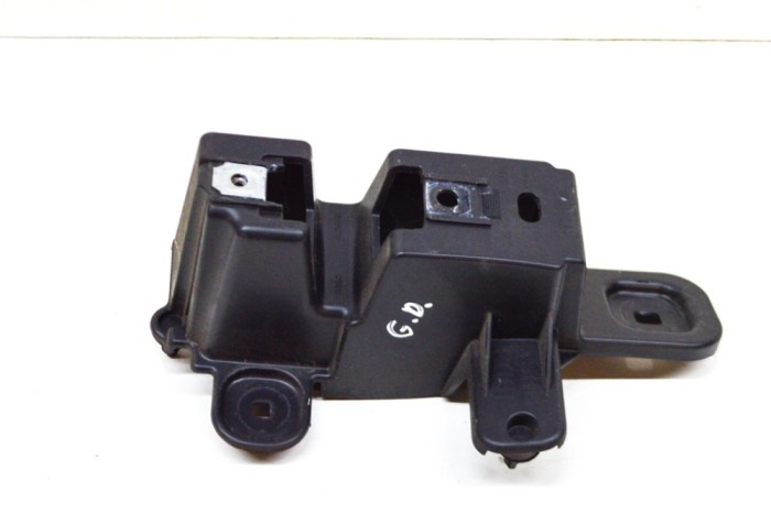 Suport bara de protecție dreapta spate JAGUAR I-PACE X590 2019 OEM: J9D3-17E800-A 13923124