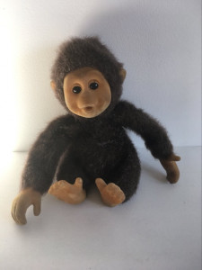 Jucarie maimuta / maimutica Little Monkey Lost, 20 cm cauciuc moale  catifelat | Okazii.ro