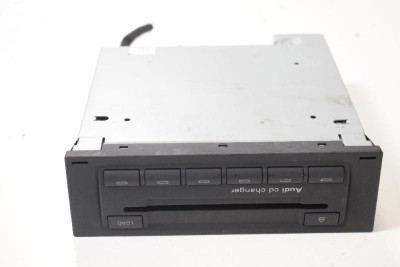 Magazie de CD-uri AUDI A4 8EC, B7 2006 OEM: 8E0035111D 10591323 foto