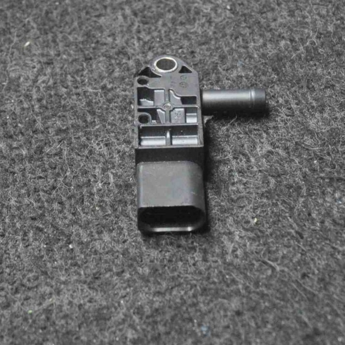 Senzor de presiune DPF VW PASSAT B7 362 2010 OEM: 076906051B 2276361