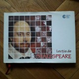 Cristiana Gavrila - Lectia de Shakespeare (Teatrul National, 2012, 256 pag) istoria spectacolului clasic de teatru William drama tragedie comedie RARA