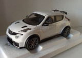 Macheta Nissan Juke-R 2.0 2016 alb - AutoArt 1/18