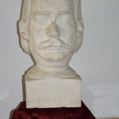 Ioan H. Sârghie - Scupltura portret, bust in gips de Spiridon Georgescu, 1953