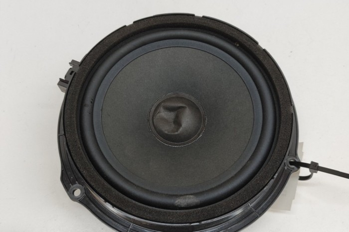 Difuzor ușă dreapta față JAGUAR I-PACE X590 2018 OEM: JJ32-18808-BA | 31693989
