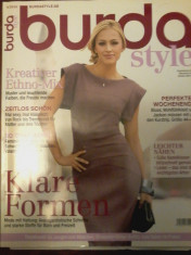 Revista Burda Style nr.9/2010 cu tipare in lb. germana foto