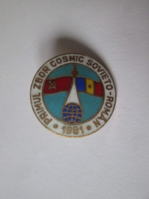 Insigna primul zbor cosmic Sovieto-Roman 1981 foto