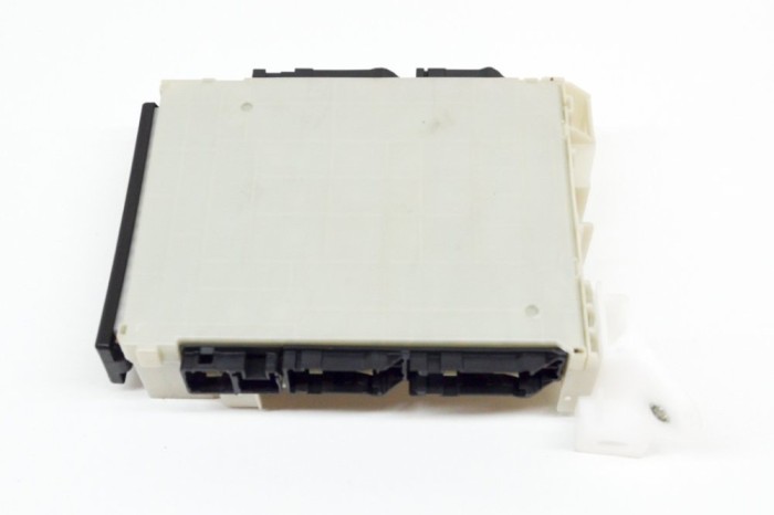 Modul de confort TOYOTA C-HR _X1_ 2021 OEM: 82730-F4010,82730-F4010-B,6358-7132 | 14877565
