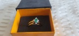 Inel spectaculos reglabil, element Hocus-Pocus, aur galben 14K, smarald si safir