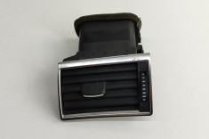 Gura de ventilație planșa de bord AUDI A8 D3 4E2, 4E8 2006 OEM: 4E0820901 | 29399366