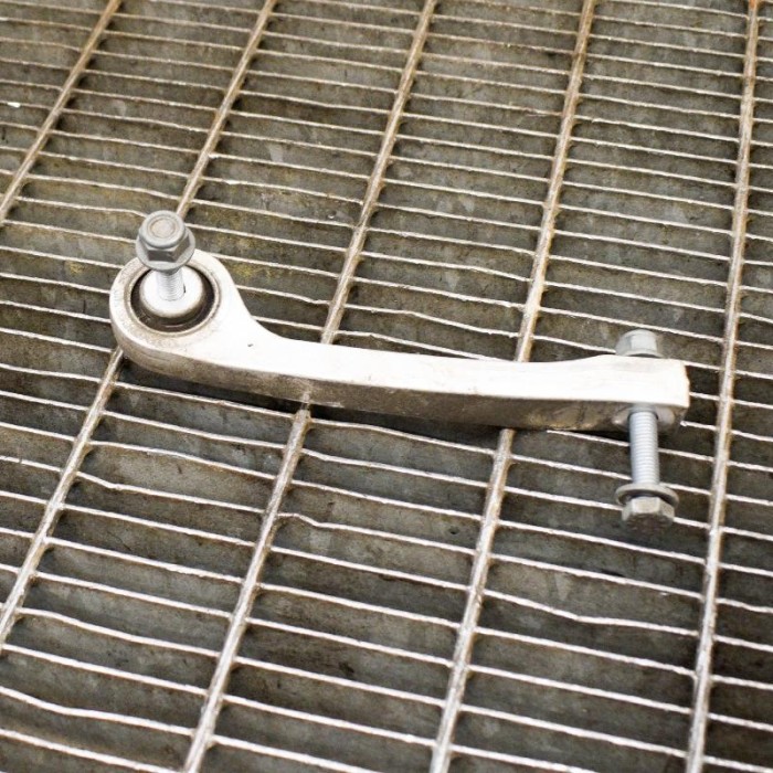 Bieleta stabilizatoare dreapta spate AUDI A6 4A2, C8 2018 OEM: 8W0505465B | 4146240
