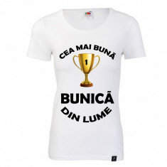 TRICOU IMPRIMAT &amp;quot;CEA MAI BUNA BUNICA DIN LUME&amp;quot; foto