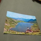 CARTE POSTALA CIRCULATA MUNTII RETEZAT -LACUL BUCURA