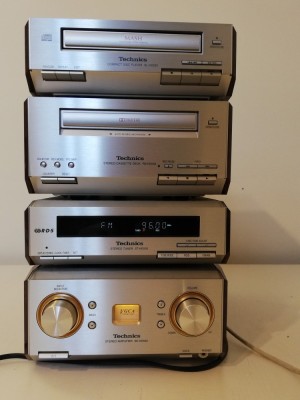 MicroSistem TECHNICS model SE-HD 550 - Amplificator/Casette/CD/Tuner/Impecabil/Japan foto