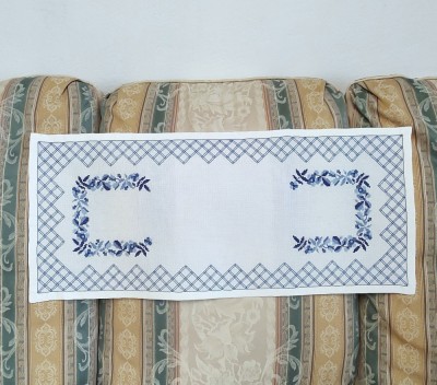 Napron/ Centru de masa Vintage din bumbac cu broderie manuala in cruciulite foto