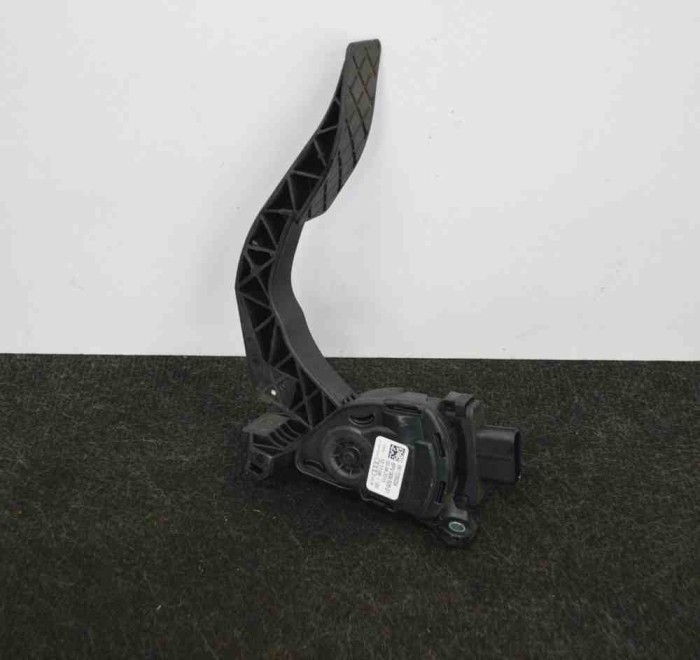 Pedala de accelerație AUDI Q5 8R 2013 OEM: 6PV009505,8K1723523A 2789050