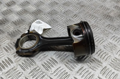 Piston MERCEDES-BENZ CLS C218 2012 OEM: A2780301117,A2780300520 29025043 foto